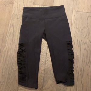 Lululemon cropped leggings